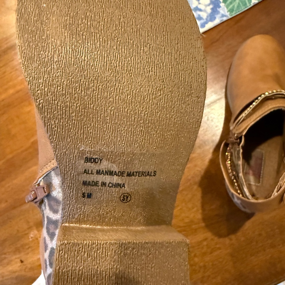 Stylish Tan Ankle Boots